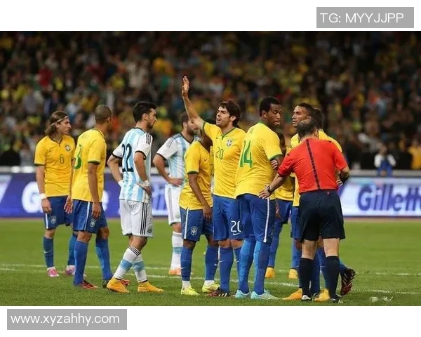 南美足球巨星与亚洲足球明星的巅峰对决与精彩瞬间解析